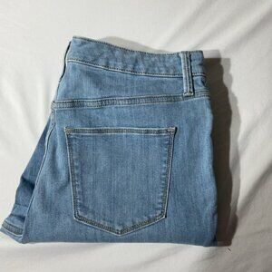 Universal Thread Light Wash Distressed Skinny Jeans Womens Size 12
